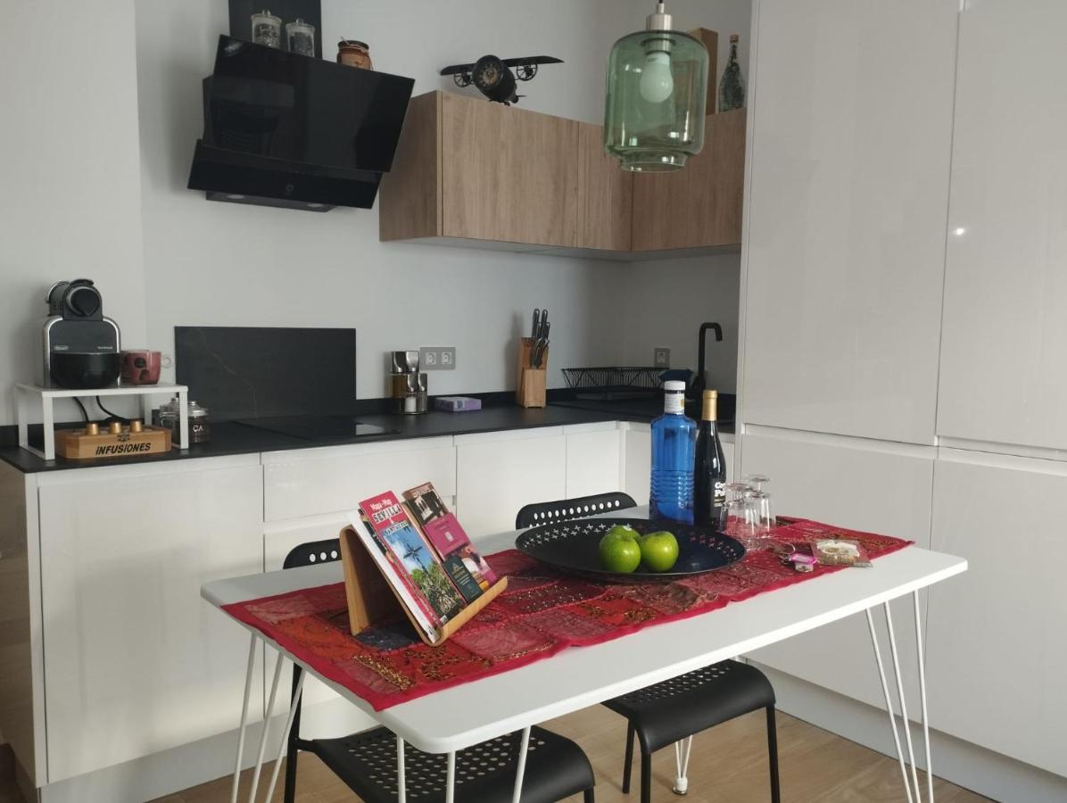 Atico Aire De Triana Apartamento Sevilha Exterior foto